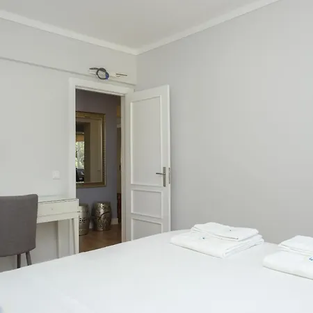 Exquisite In Monte Estoril *