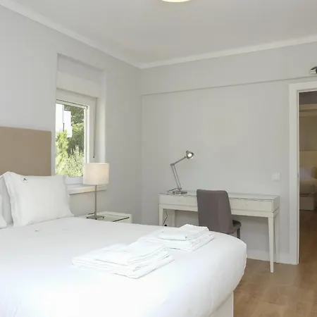 Exquisite In Monte Estoril *