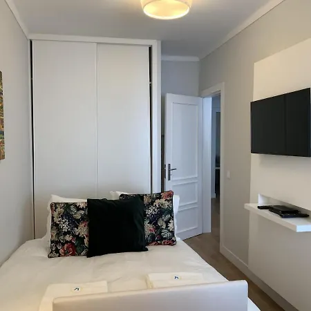 Exquisite In Monte Estoril *